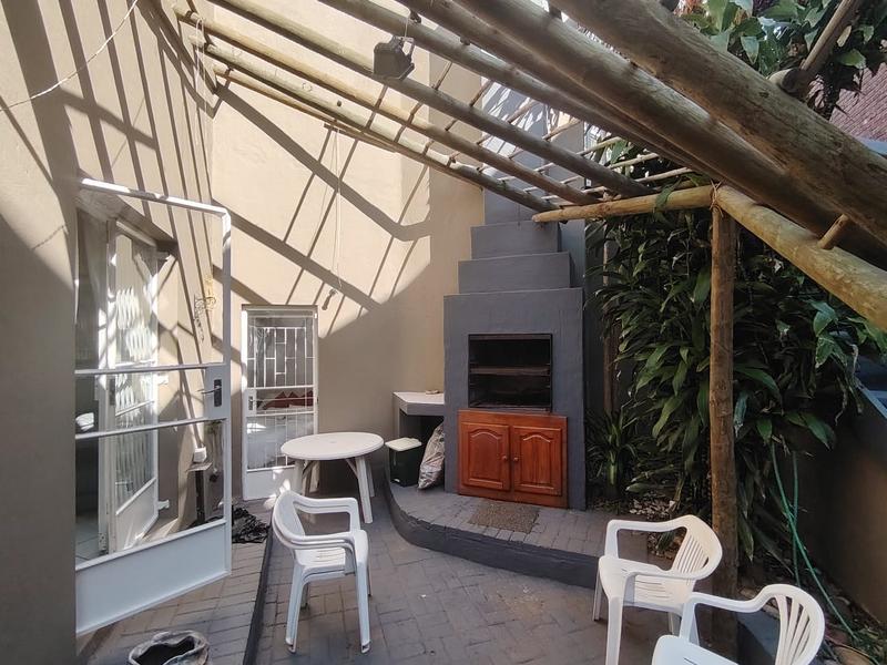 4 Bedroom Property for Sale in Wavecrest Eastern Cape